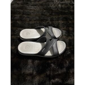 CROCS Tone Alaina Flips (Croslite) Women 9  Black/w Silver Grey sandals shoes